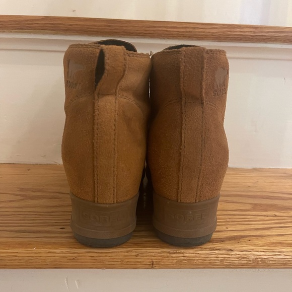 Sorel Evie li Wedge Chelsea Boot - Picture 3 of 4